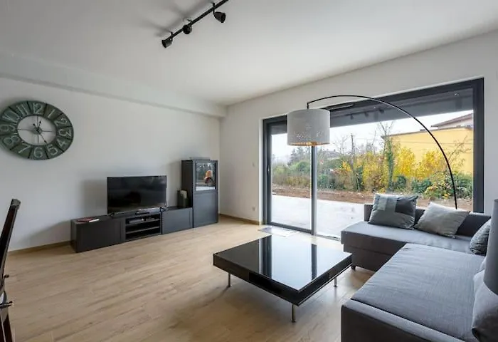 Daire Magnifique 2 Pieces, Equipe, Terrasse Privee *